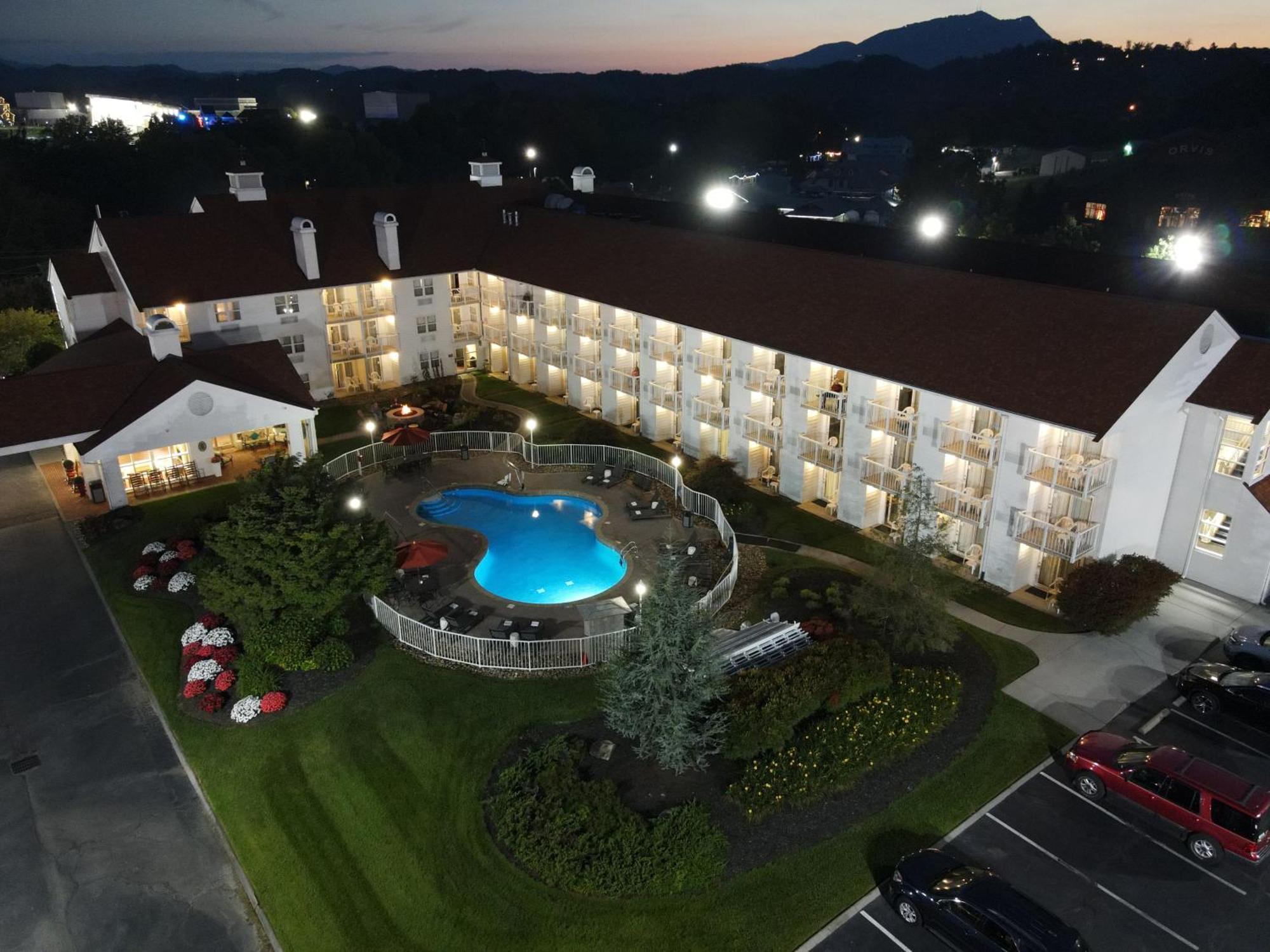 The Inn At Apple Valley, Ascend Hotel Collection Pigeon Forge Exterior photo